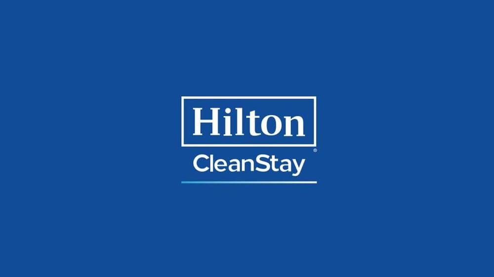 Hampton Inn Топика Екстериор снимка